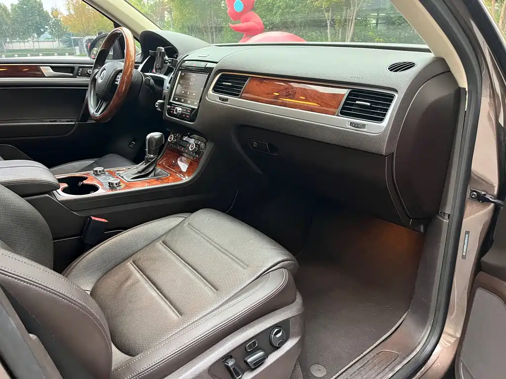 Volkswagen Touareg — миниатюра 9