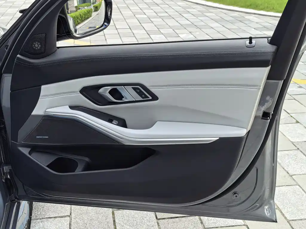 BMW M3 — миниатюра 35