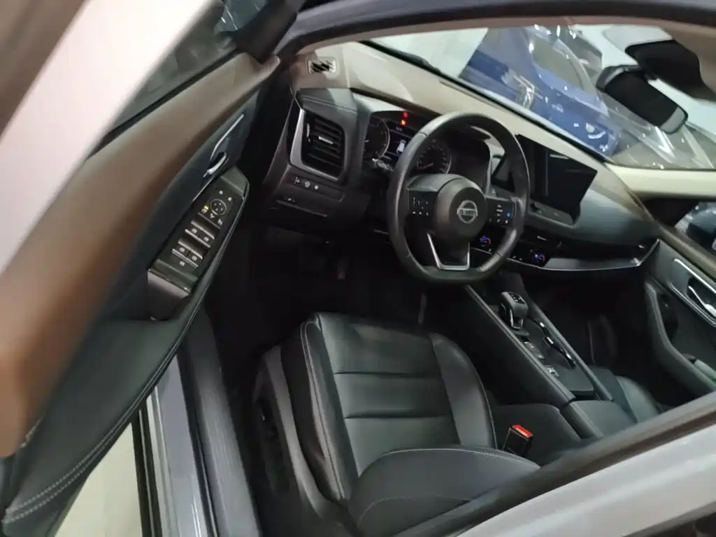 Nissan X-Trail — миниатюра 16