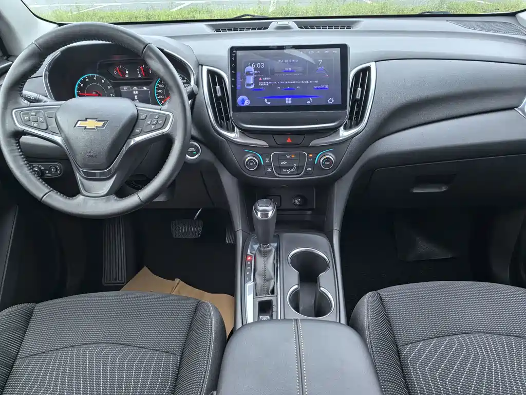 Chevrolet Equinox — миниатюра 11