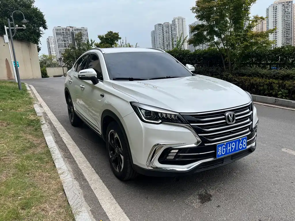 CHANGAN  CS85 COUPE
