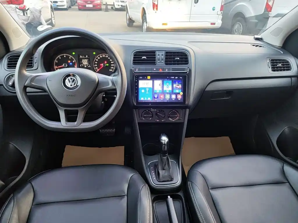 Volkswagen Polo — миниатюра 6
