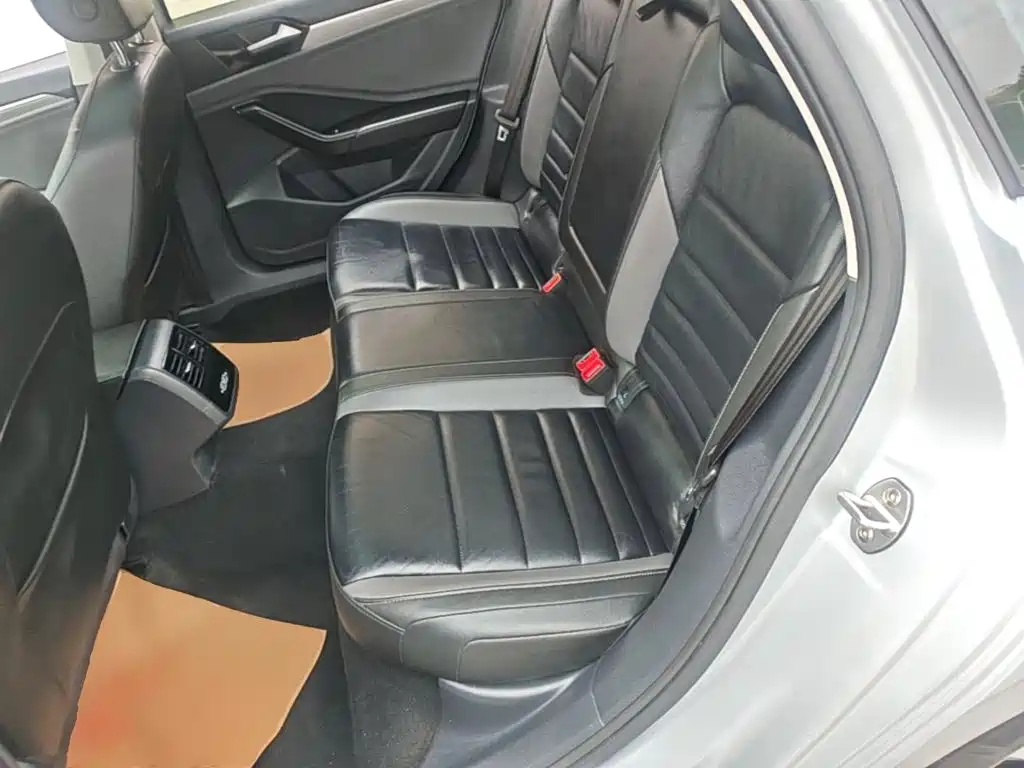Volkswagen Sagitar — миниатюра 17