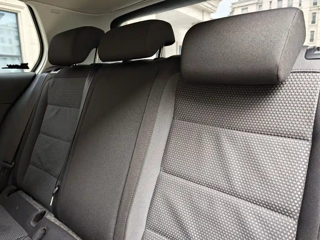 Volkswagen Golf — миниатюра 16