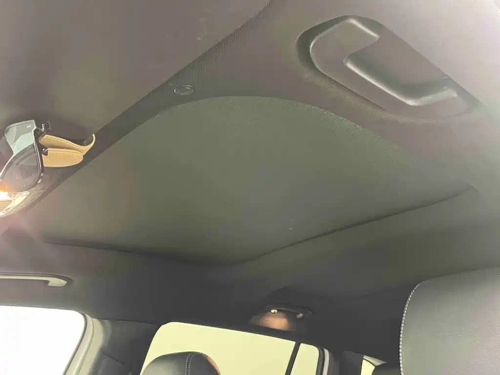 MERCEDES-BENZ GLB AMG