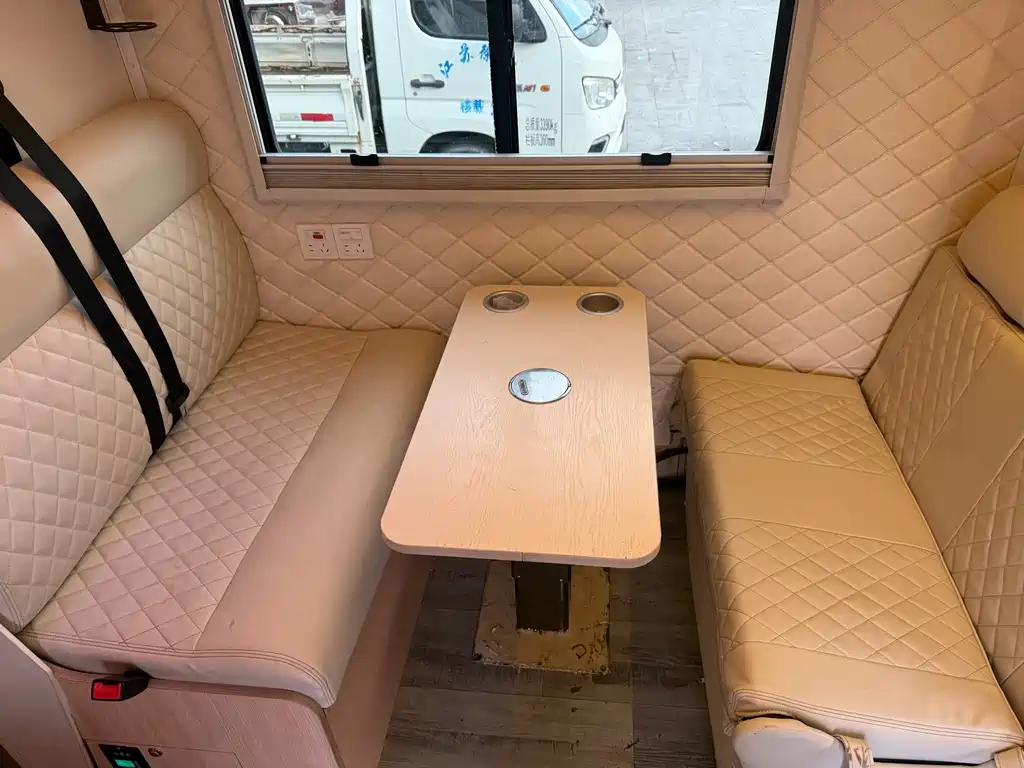 IVECO Ousheng — миниатюра 3