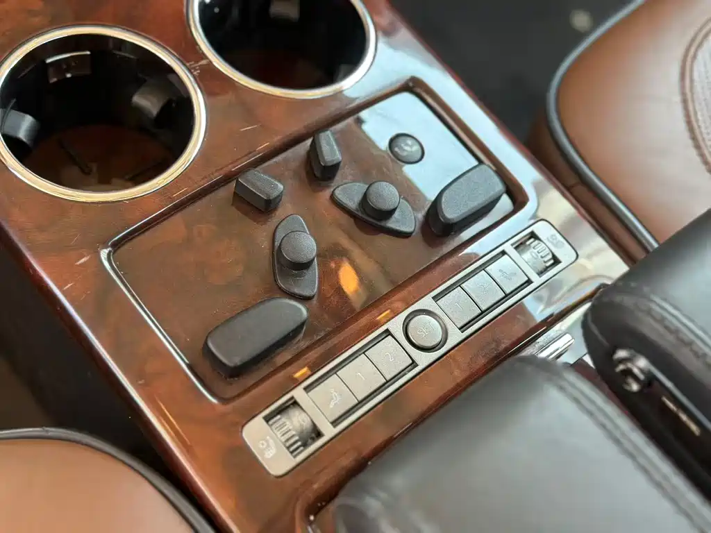 Volkswagen Phaeton — миниатюра 14