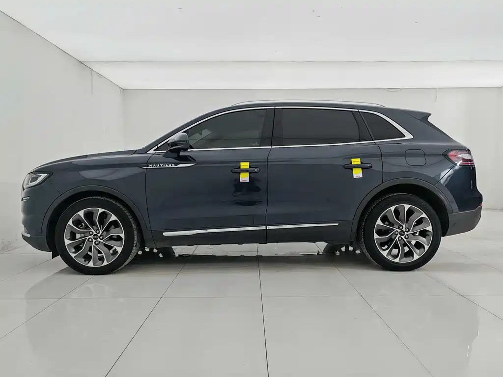 Lincoln Nautilus 2021 2.0T Premium