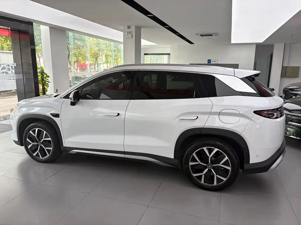 BYD L DM-i — миниатюра 15