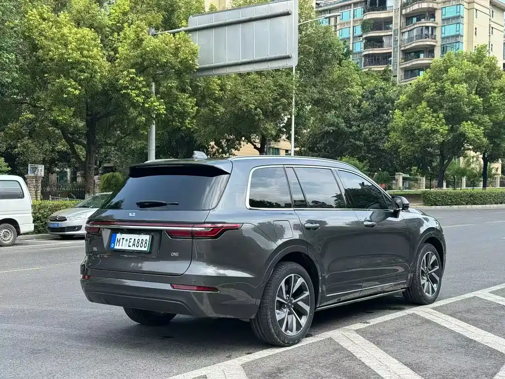 Li Auto Li ONE — миниатюра 4