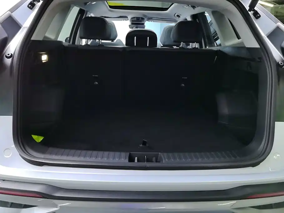 Geely Boyue L — миниатюра 4