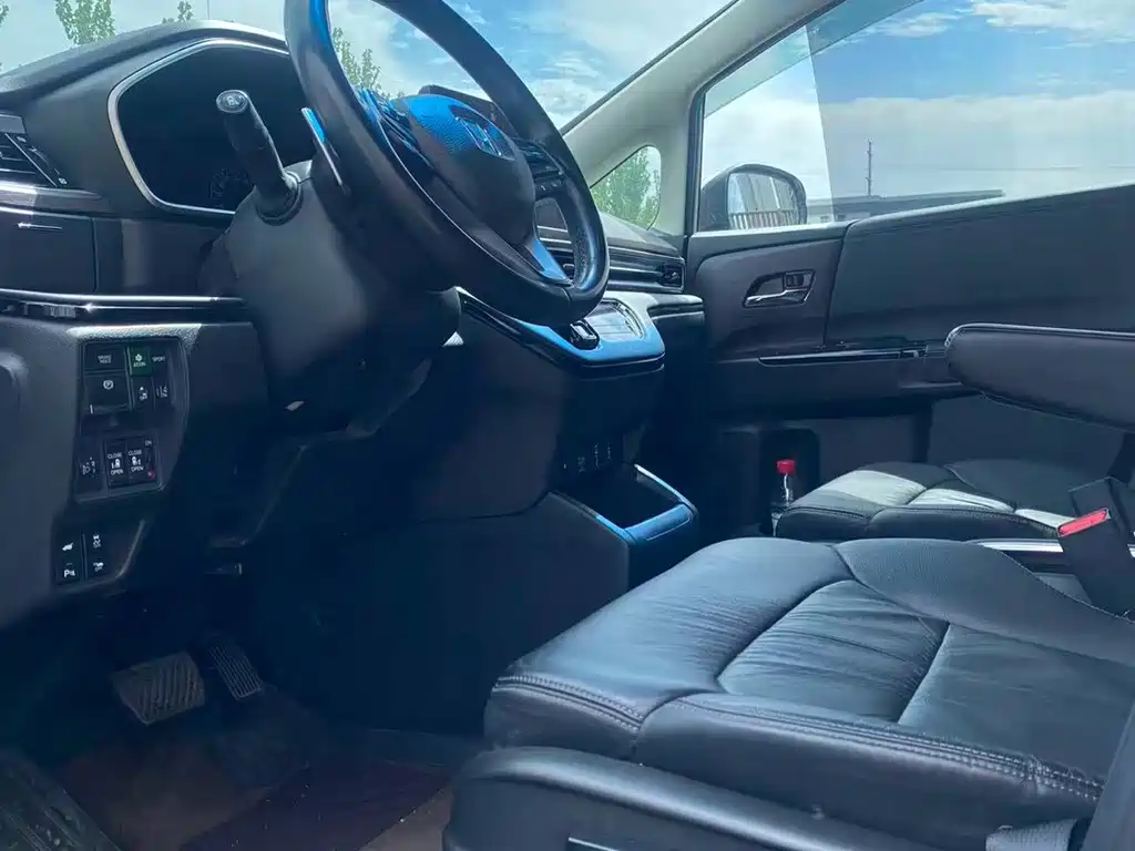 Honda Odyssey — миниатюра 7
