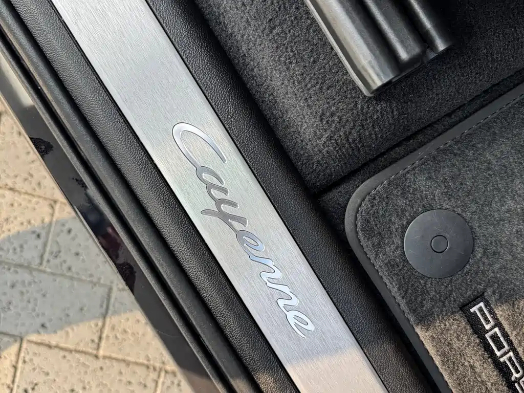 PORSCHE CAYENNE NEW ENERGY