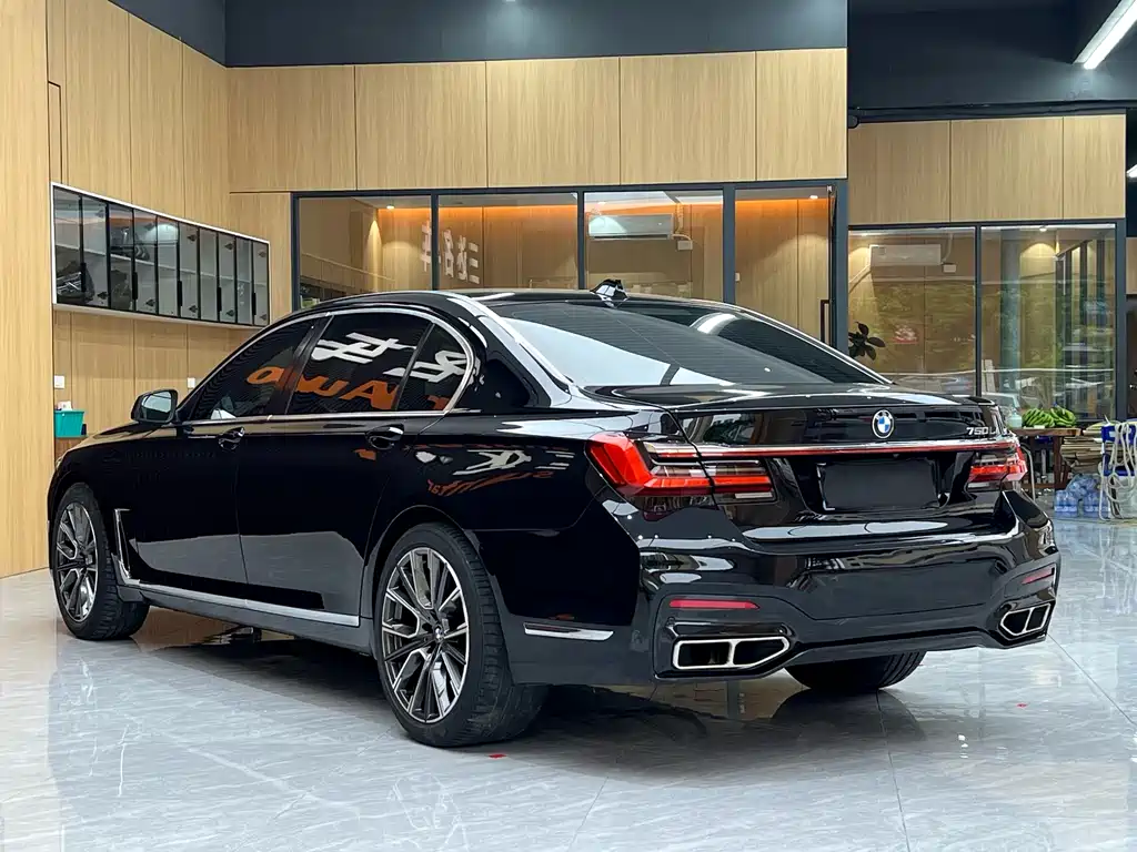 BMW 7 Series 7 2011 750Li xDrive