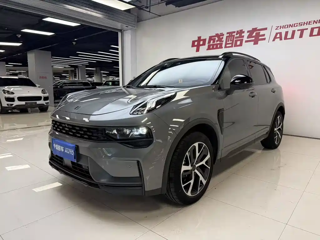 Купить Lynk & Co 01
