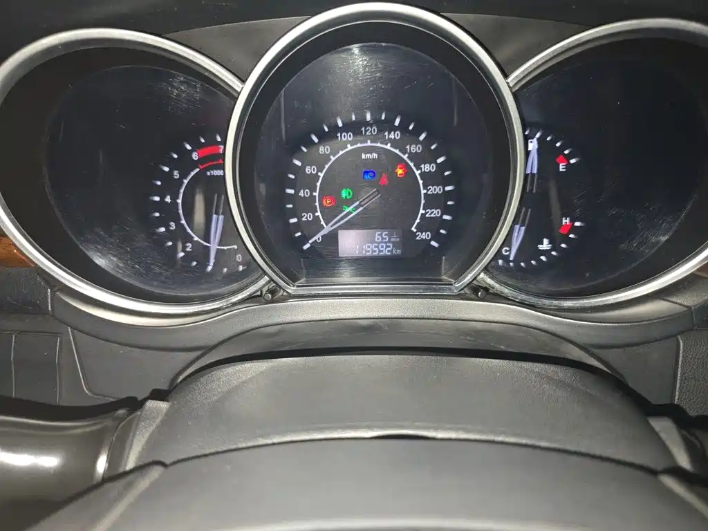Zotye Zotye Z500 — миниатюра 13