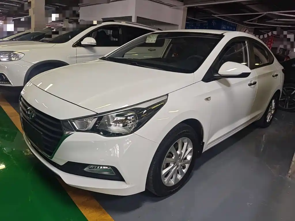 Hyundai Verna — миниатюра 2