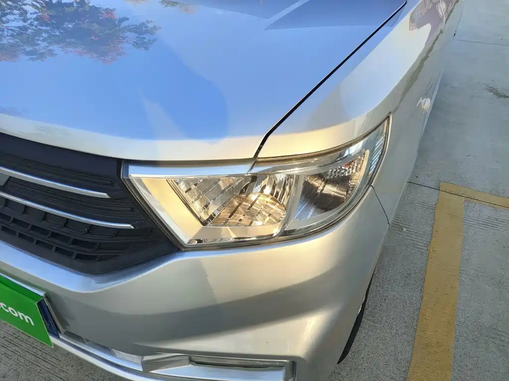 Wuling Hongguang V — миниатюра 24