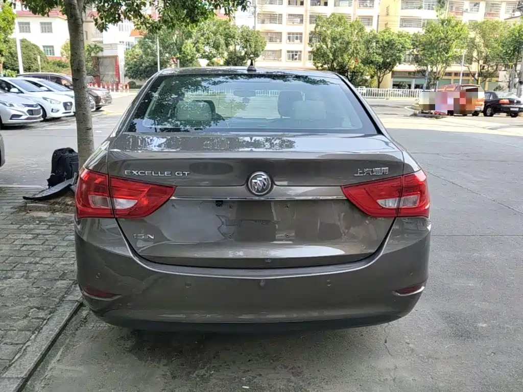 Buick Excelle — миниатюра 6
