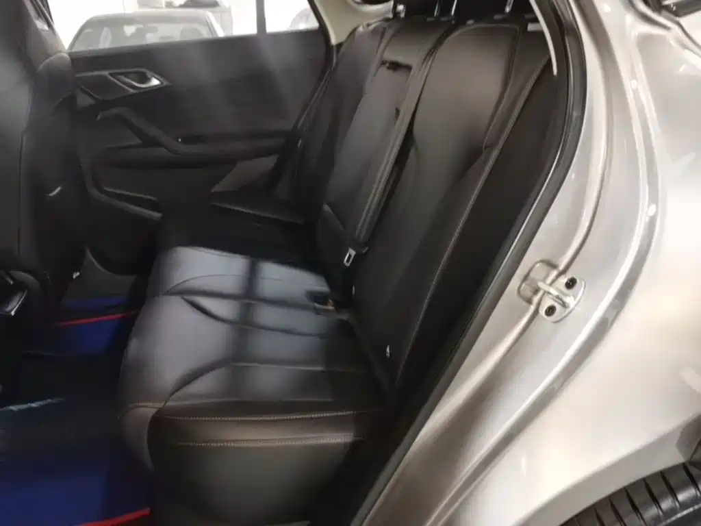 Roewe RX5 New Energy — миниатюра 17