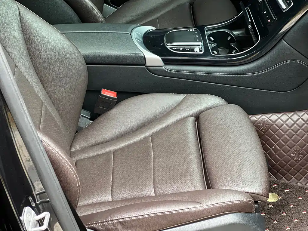 Mercedes-Benz GLC — миниатюра 12