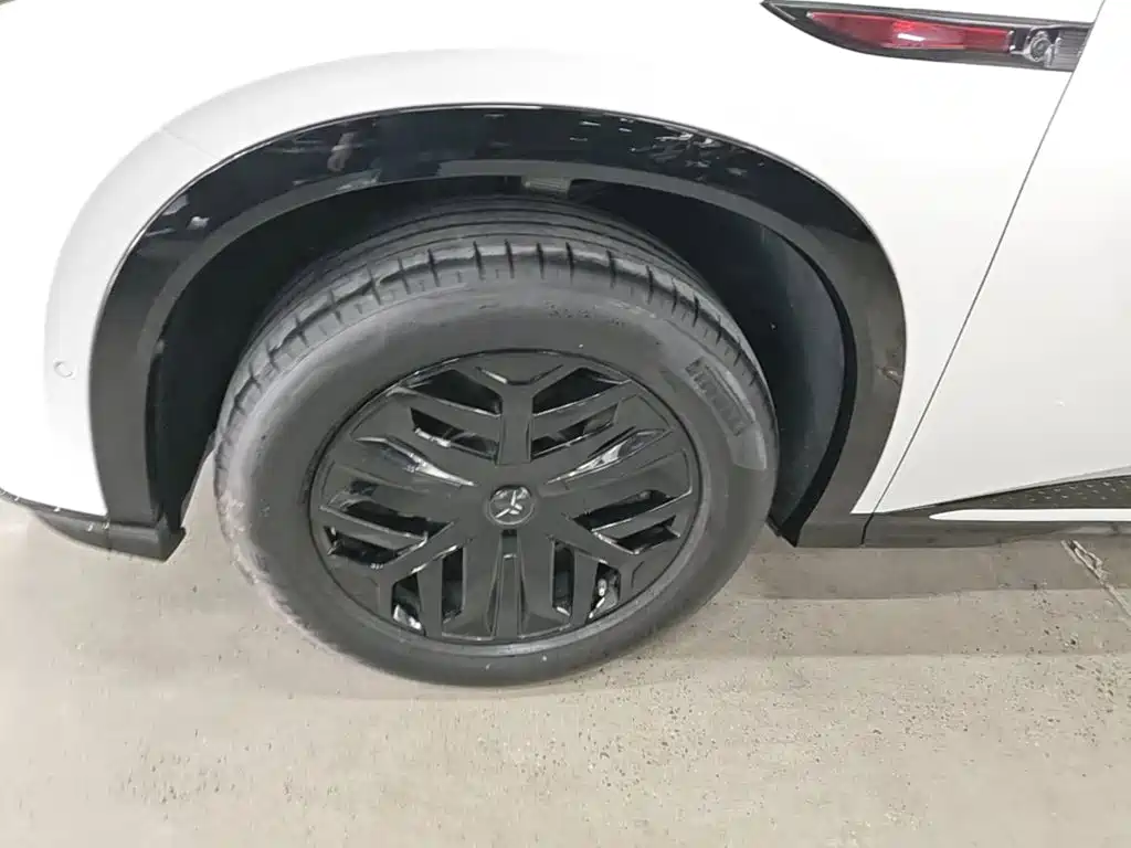 Hongqi Hongqi Tiangong 08 — миниатюра 23