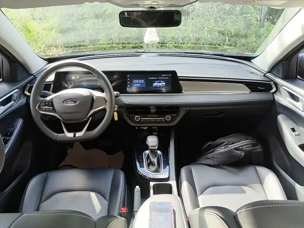 Ford Escort — миниатюра 10