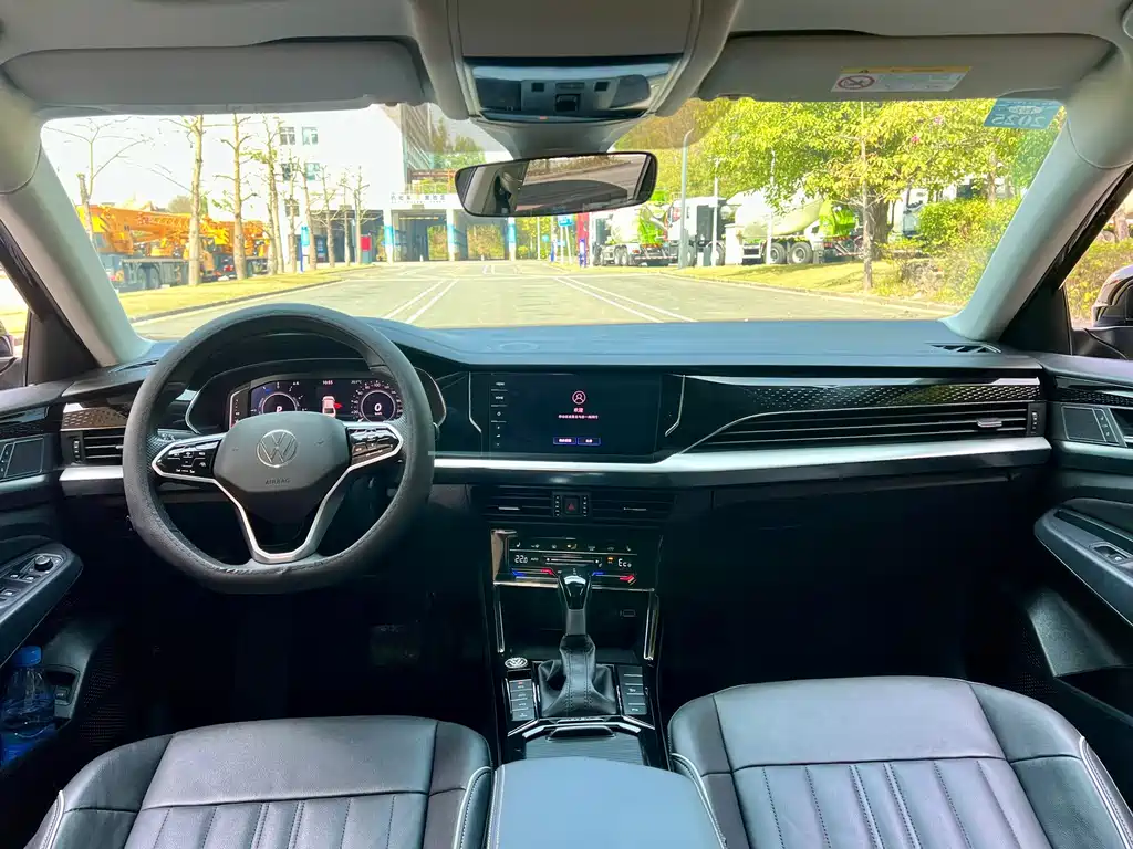 Volkswagen Passat PHEV — миниатюра 22