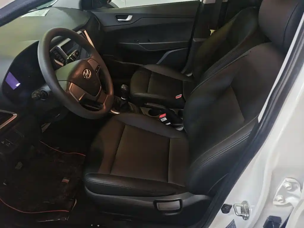 Hyundai Verna — миниатюра 15