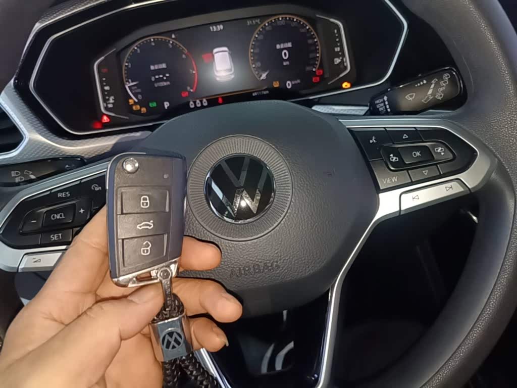 Volkswagen Tanying 1.5 л 2021 г. Белый, пробег 49100 км