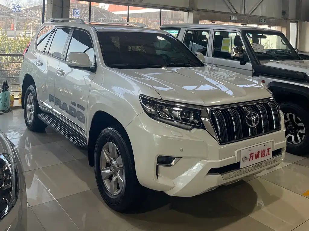 Toyota Land Cruiser Prado 2023 4.0L AT
