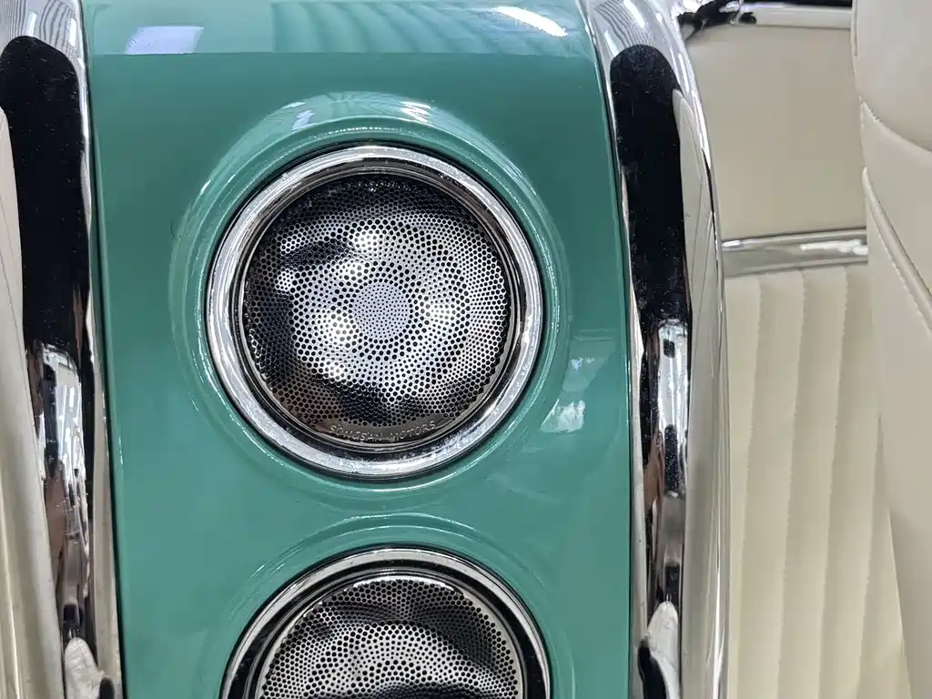 SONGSAN MOTORS SS DOLPHIN