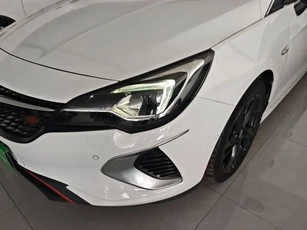Buick Verano — миниатюра 24