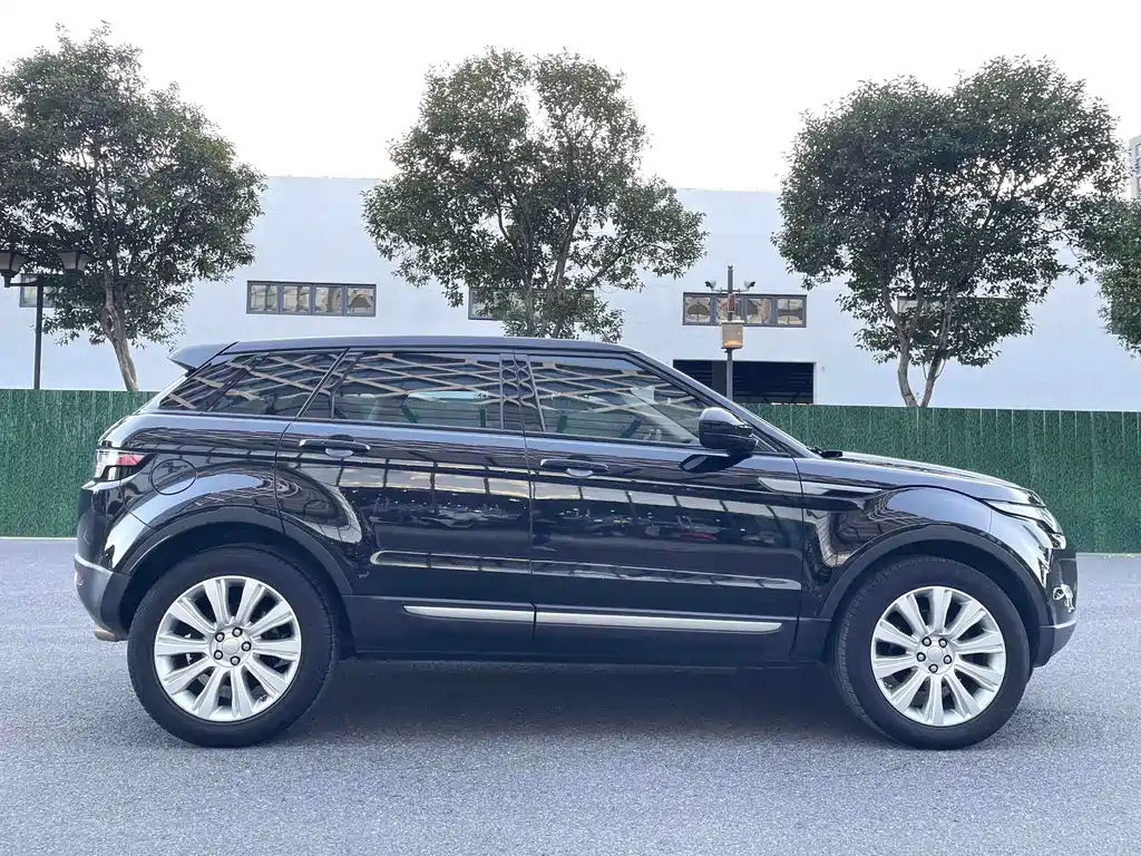 Land Rover Evoque — миниатюра 16