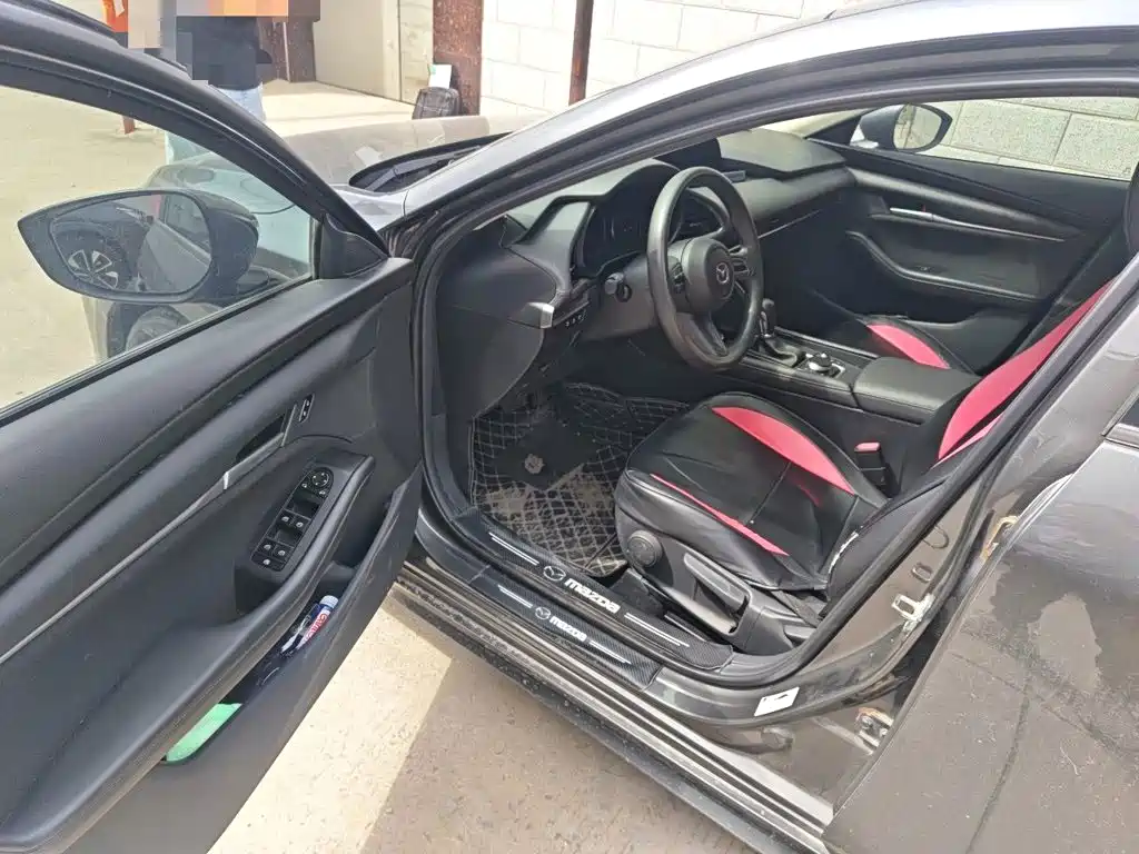 Mazda 3 Axela — миниатюра 12