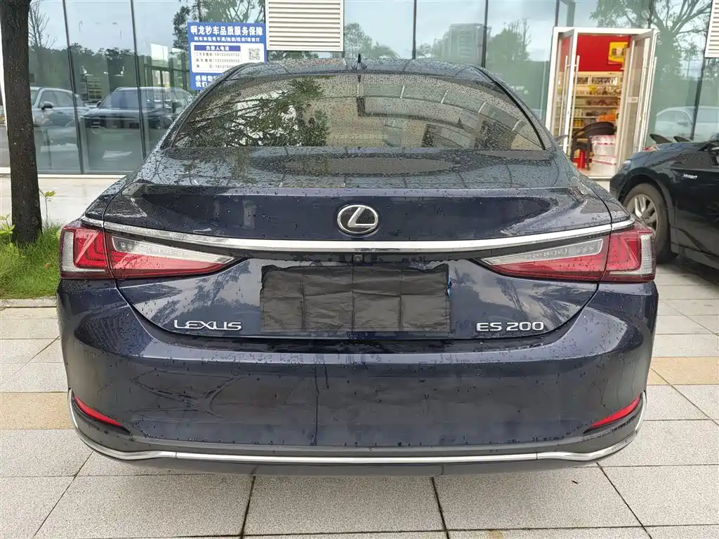 Lexus ES — миниатюра 5
