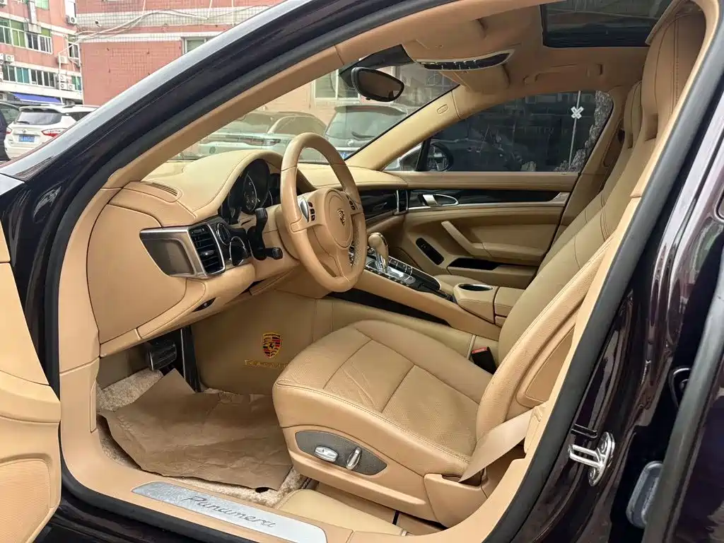 Porsche Panamera — миниатюра 5