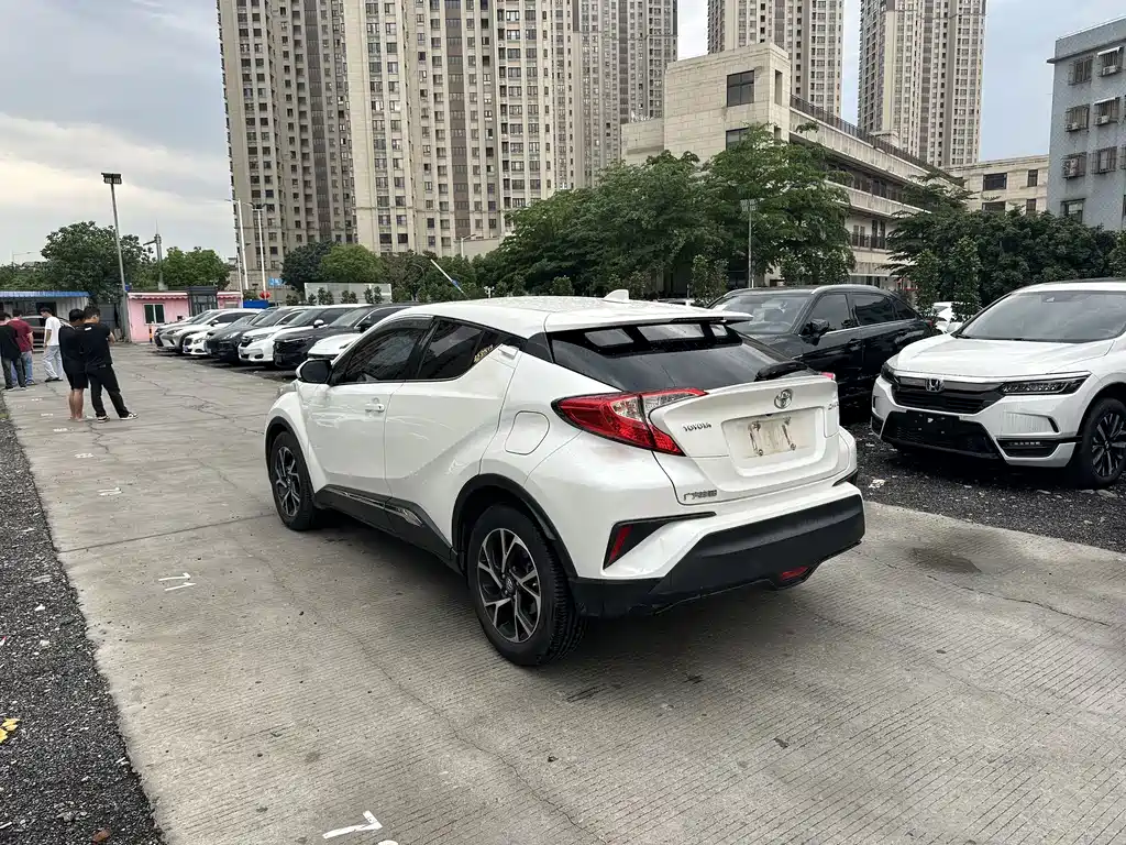 Toyota C-HR — миниатюра 7