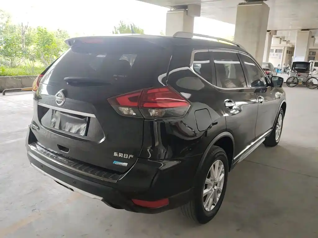 Nissan X-Trail — миниатюра 7