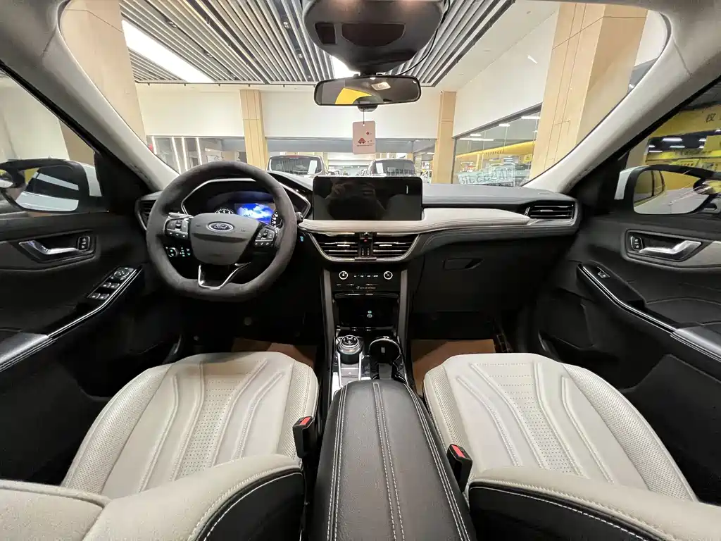 Ford Escape — миниатюра 11