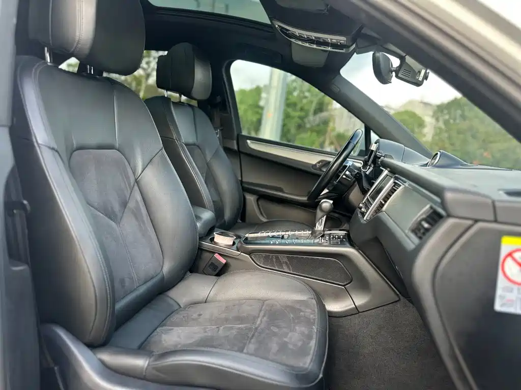 Porsche Macan — миниатюра 12