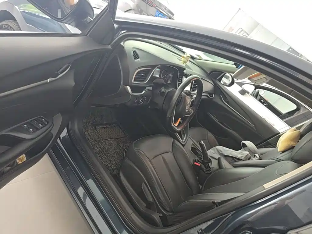 Buick Excelle — миниатюра 12