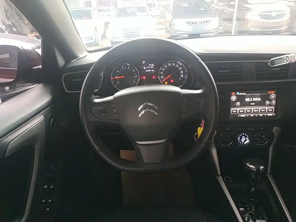 Citroen C3-XR — миниатюра 11