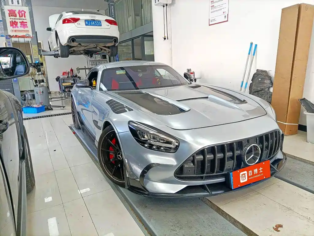 MERCEDES-BENZ AMG GT