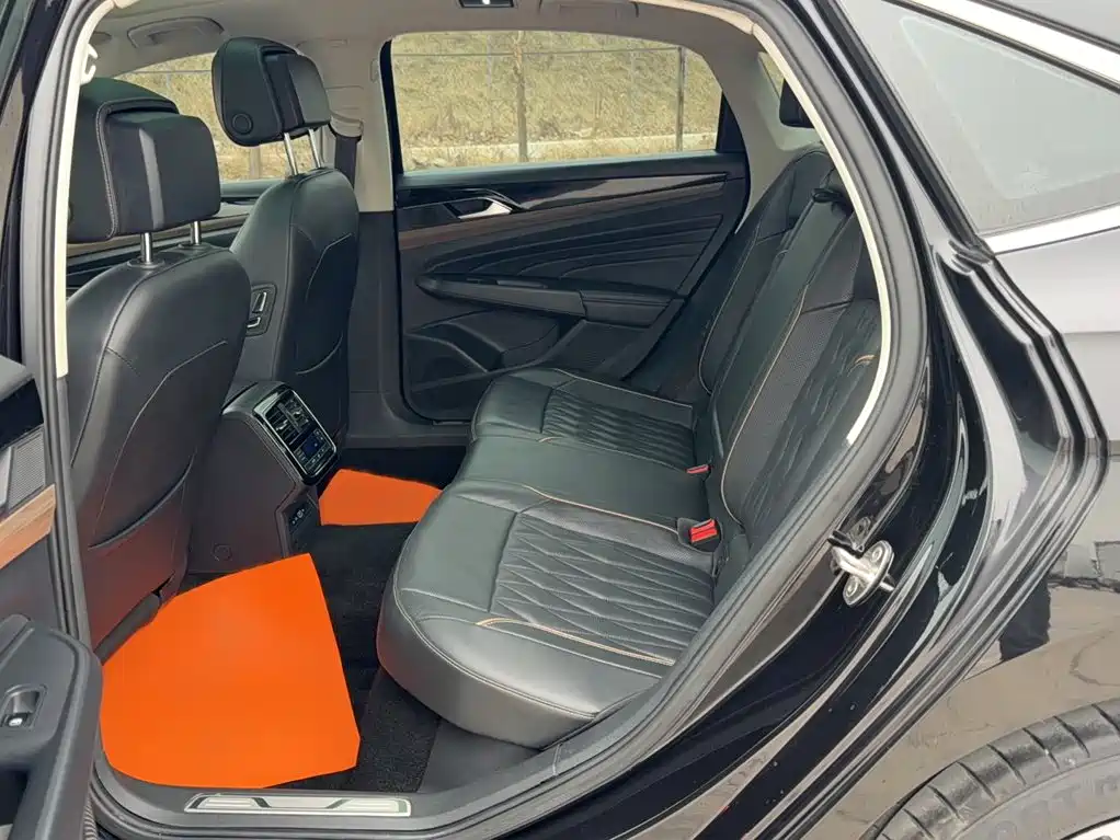 Volkswagen Passat — миниатюра 17