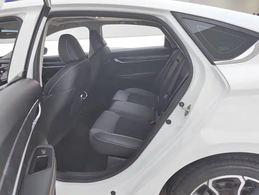 Geely Binrui — миниатюра 11