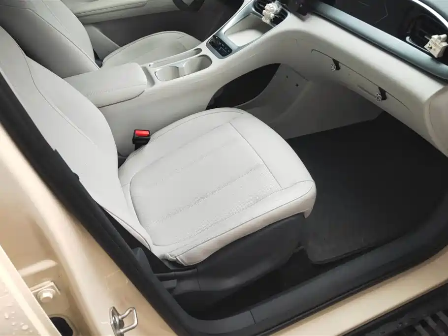 GEELY GALAXY STAR WISH