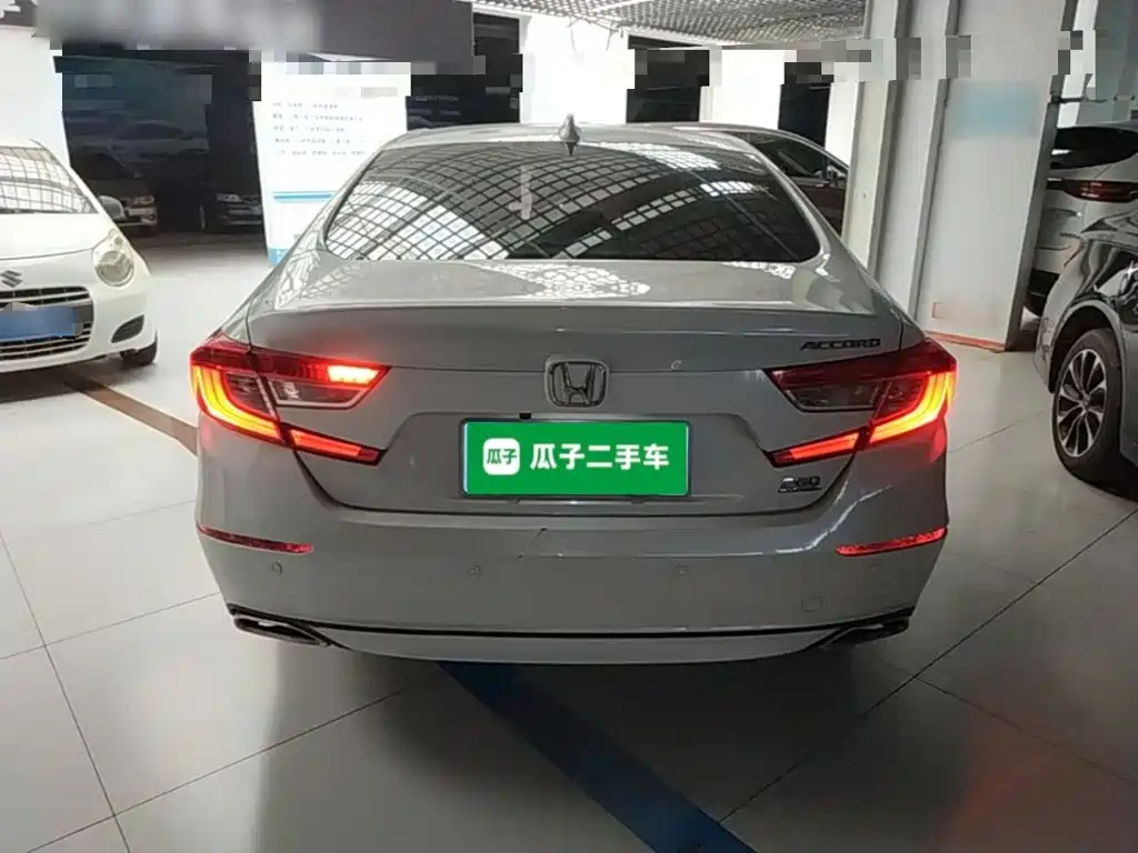 Honda Accord — миниатюра 6