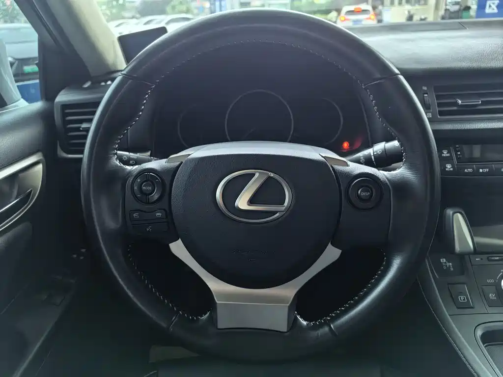 Lexus CT 2017 CT200h Elite VI