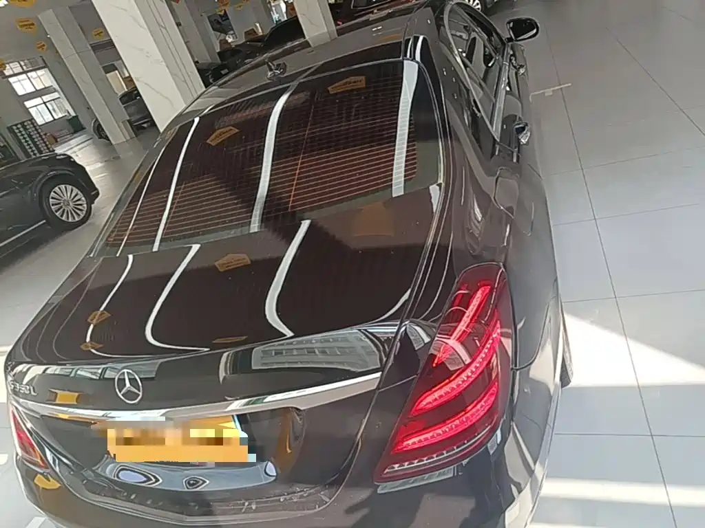 Mercedes-Benz S-Class — миниатюра 6